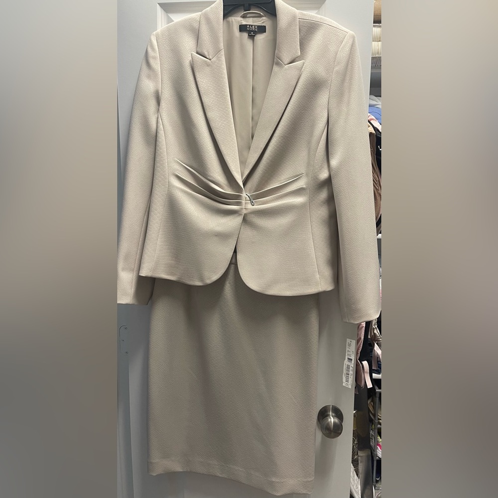 Alex Marie 2 piece suit. NWT